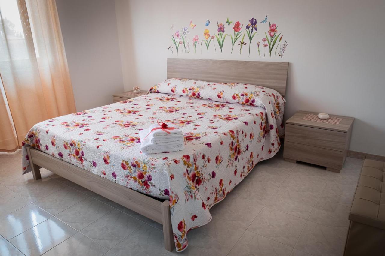 A Casa Di Emy Bed & Breakfast Bellizzi ภายนอก รูปภาพ